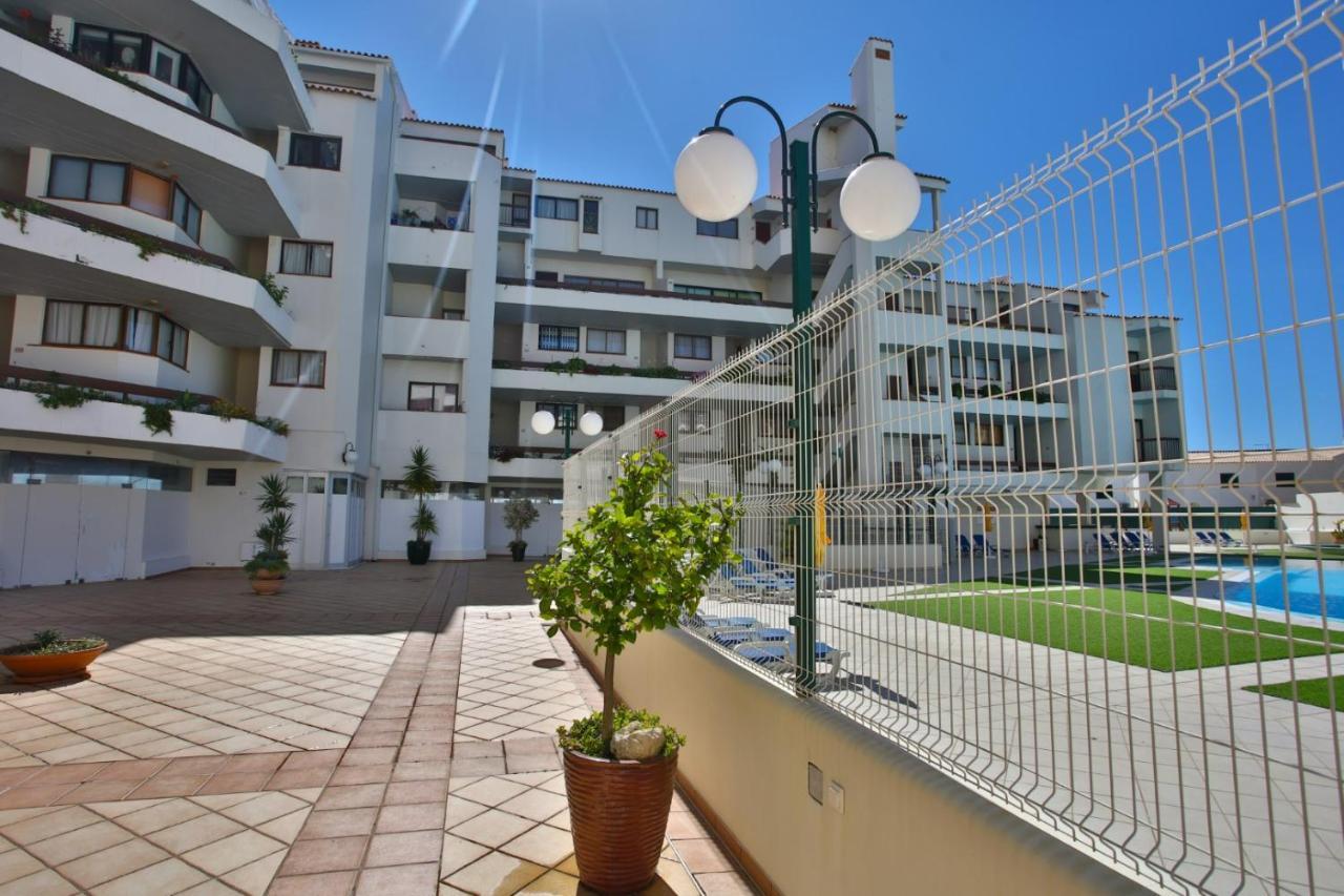Luxe Condo With Pool, Airco And Seaview Balcony - Go4Portugal - Albufeira Bagian luar foto