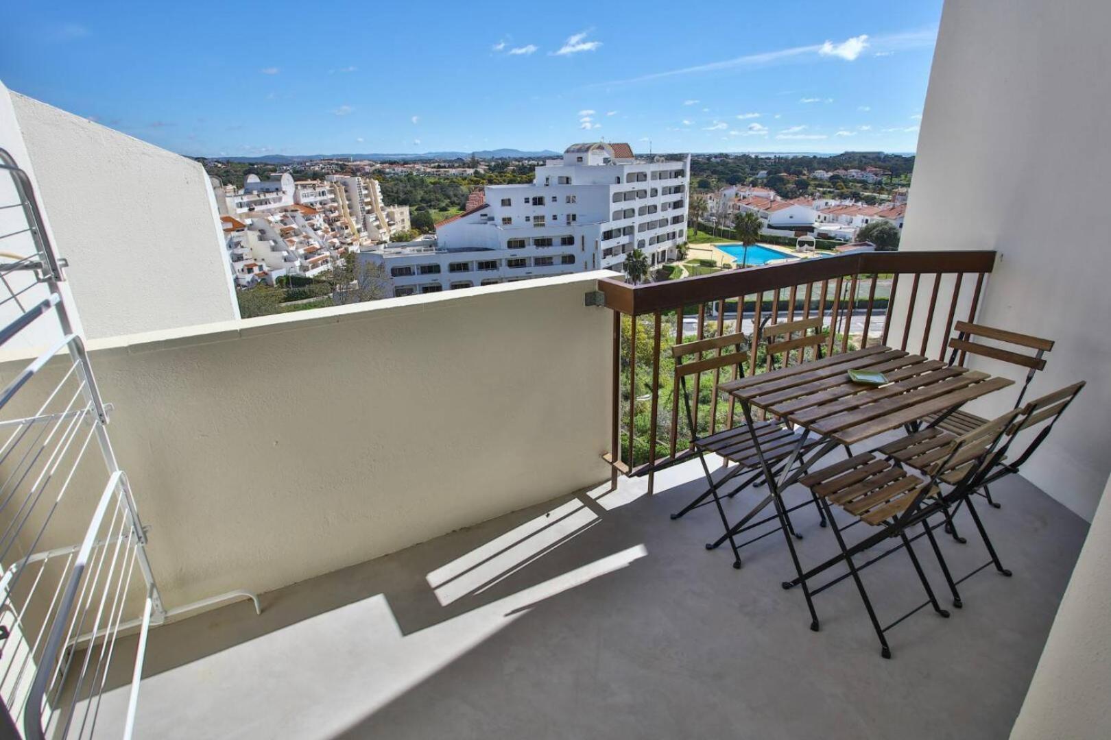 Luxe Condo With Pool, Airco And Seaview Balcony - Go4Portugal - Albufeira Bagian luar foto
