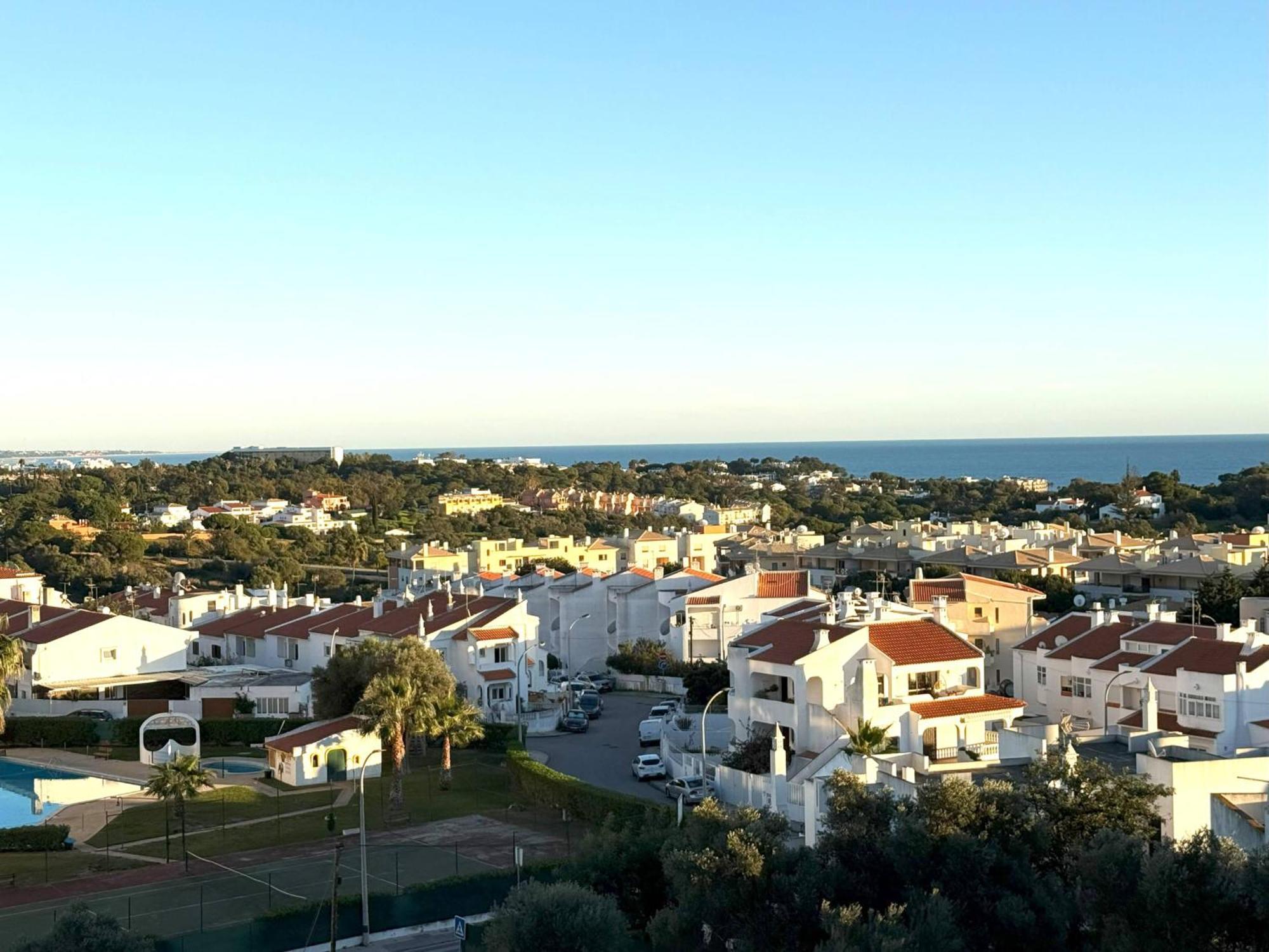 Luxe Condo With Pool, Airco And Seaview Balcony - Go4Portugal - Albufeira Bagian luar foto