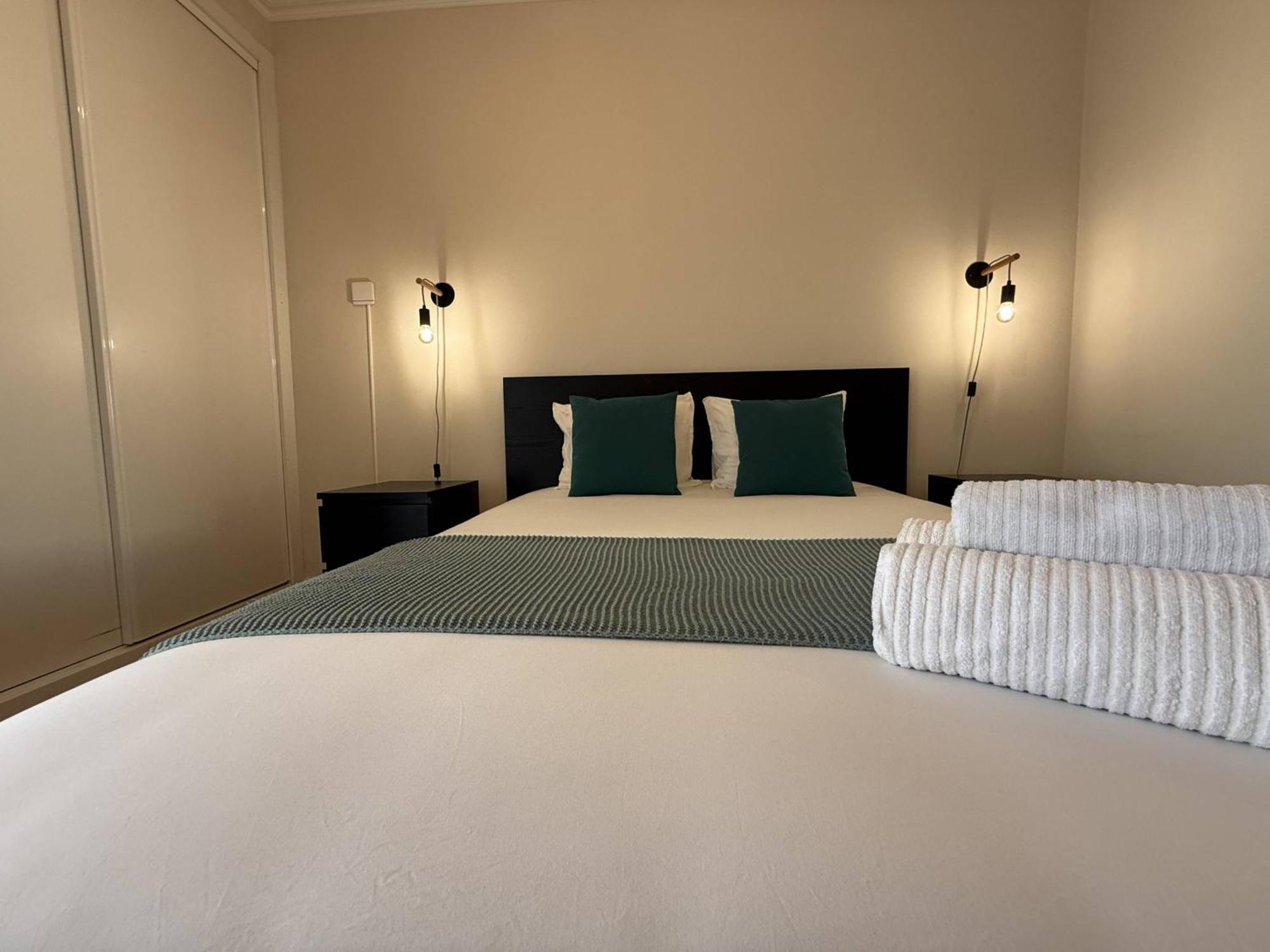 Luxe Condo With Pool, Airco And Seaview Balcony - Go4Portugal - Albufeira Bagian luar foto