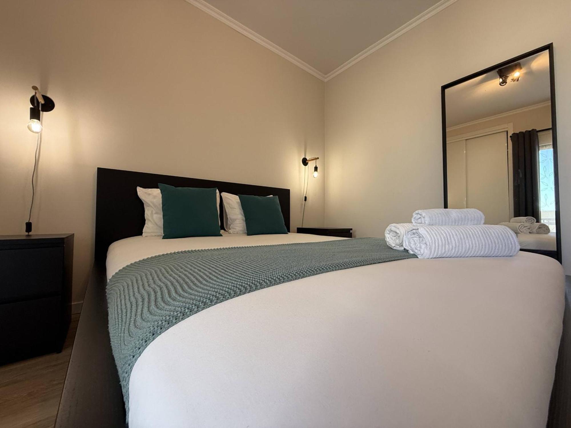 Luxe Condo With Pool, Airco And Seaview Balcony - Go4Portugal - Albufeira Bagian luar foto