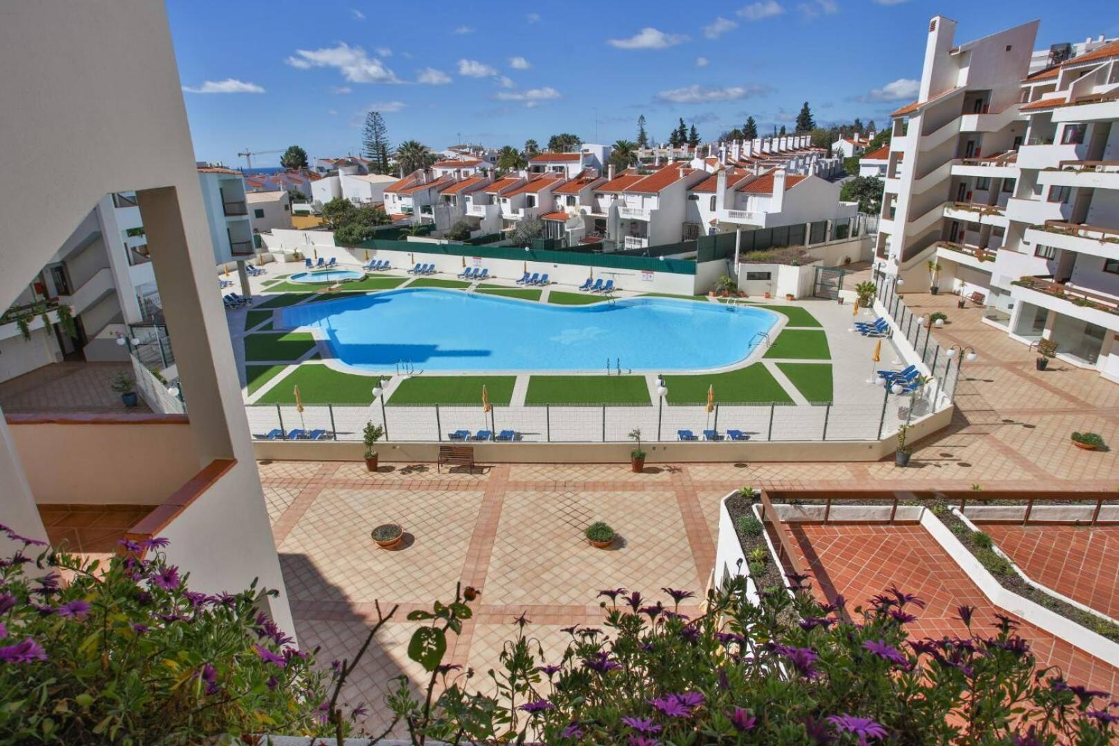 Luxe Condo With Pool, Airco And Seaview Balcony - Go4Portugal - Albufeira Bagian luar foto