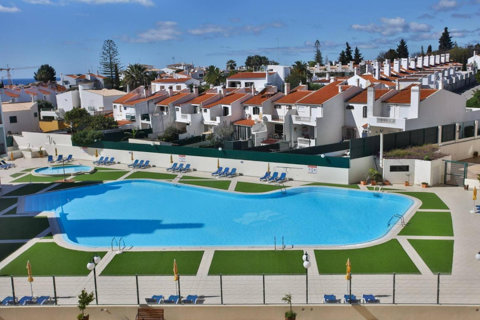 Luxe Condo With Pool, Airco And Seaview Balcony - Go4Portugal - Albufeira Bagian luar foto