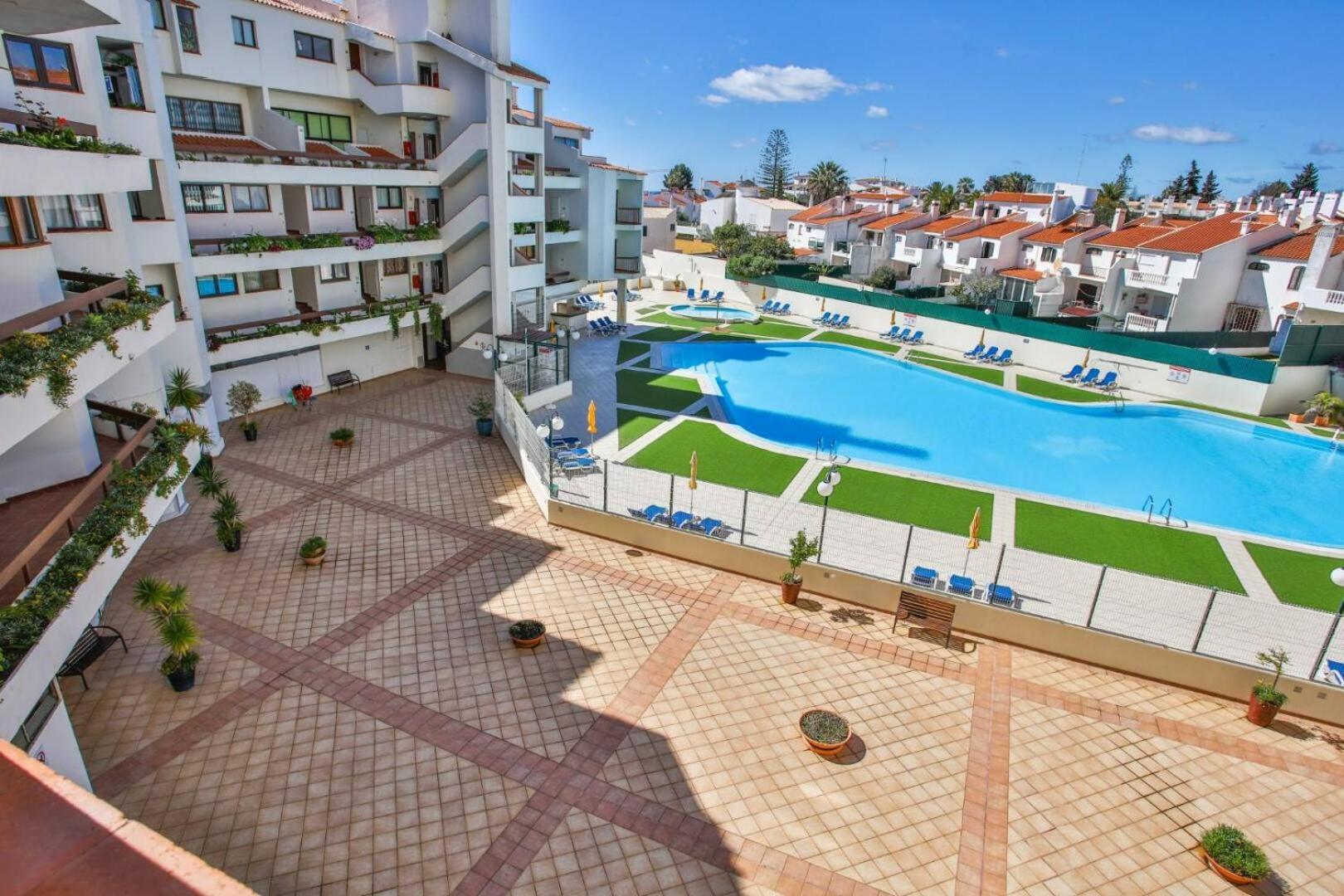 Luxe Condo With Pool, Airco And Seaview Balcony - Go4Portugal - Albufeira Bagian luar foto
